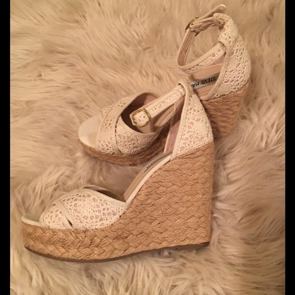 🚫Sold🚫Steve Madden Crochet Wedges - Picture 2 of 4